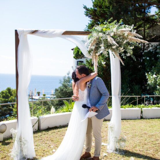 MIRIAM & DAVID